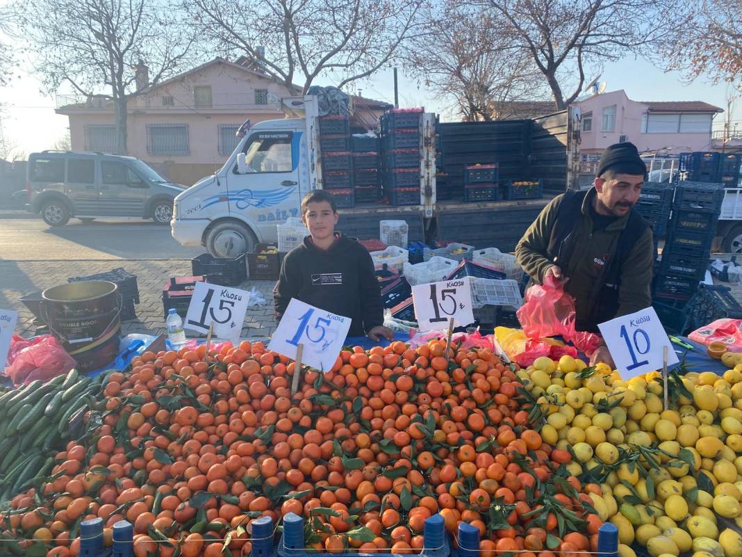 Konya’daki semt pazarlarında fiyatlar değişti 11